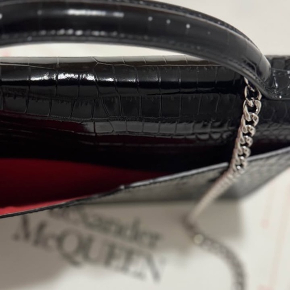 MCQUEEN Medium Skull Croc-Embossed Leather Top Handle Bag - Picture 8 of 9